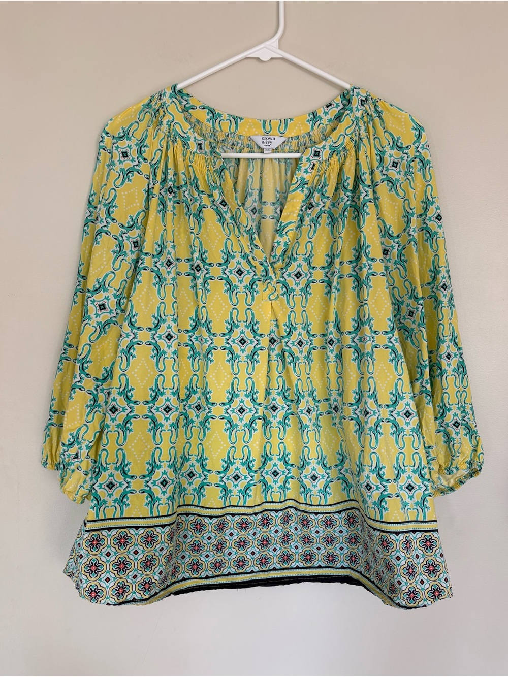 Crown & Ivy  Women’s 1X Yellow  Medallion Print Peasant Blouse Boho 3/4 Sleeve